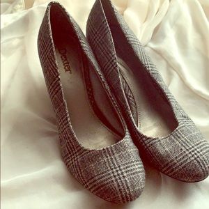 Dexter brand plaid wedge heels